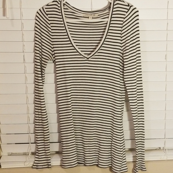 Express One Eleven Tee - black and white - Picture 2 of 2